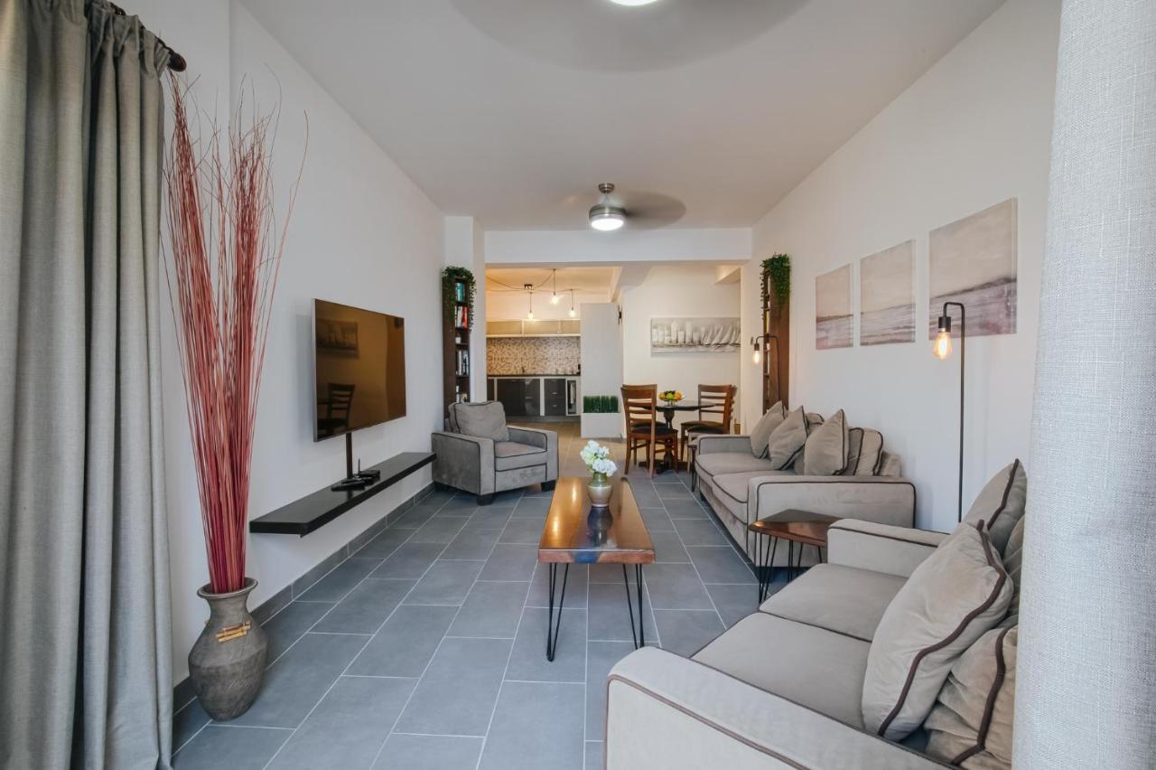 Lazaros Centre Apartment ラルナカ エクステリア 写真