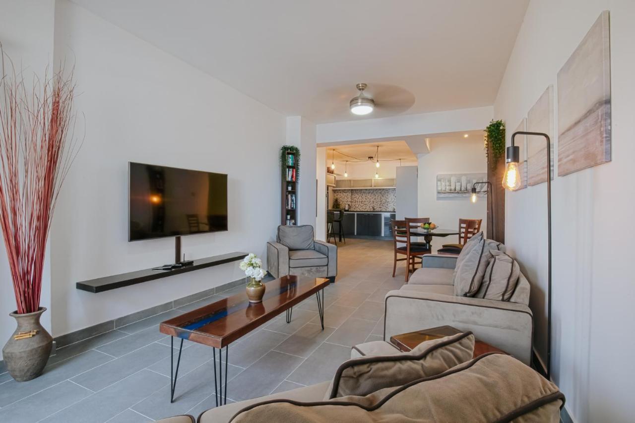 Lazaros Centre Apartment ラルナカ エクステリア 写真